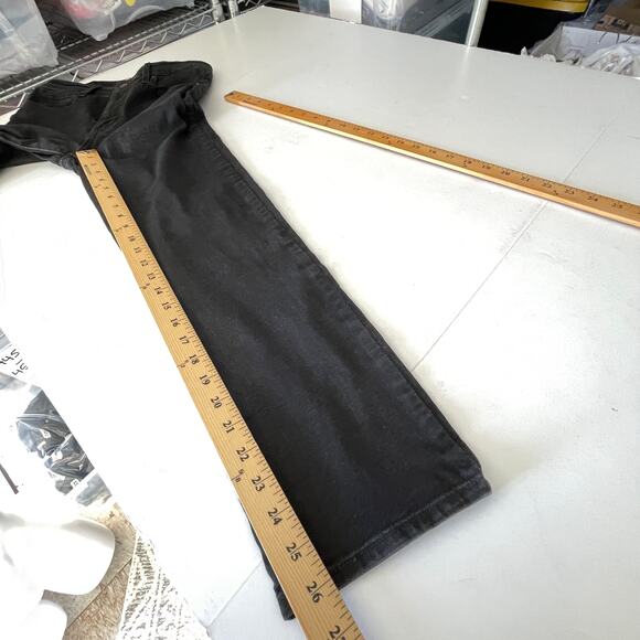 Levi’s 724 Women's High Rise Straight Leg Crop Jeans Size 28 Black Stretch - Picture 9 of 10